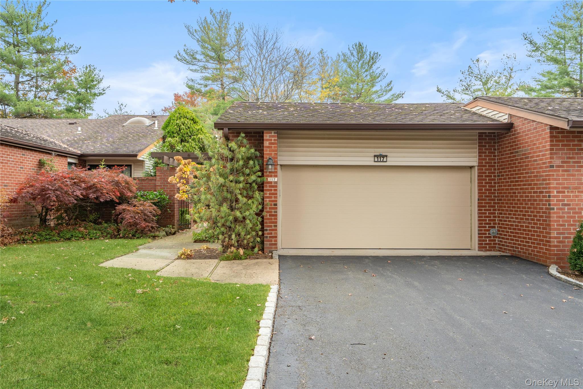 #1 photo, 117 Eagles Crescent, Manhasset , NY 11030