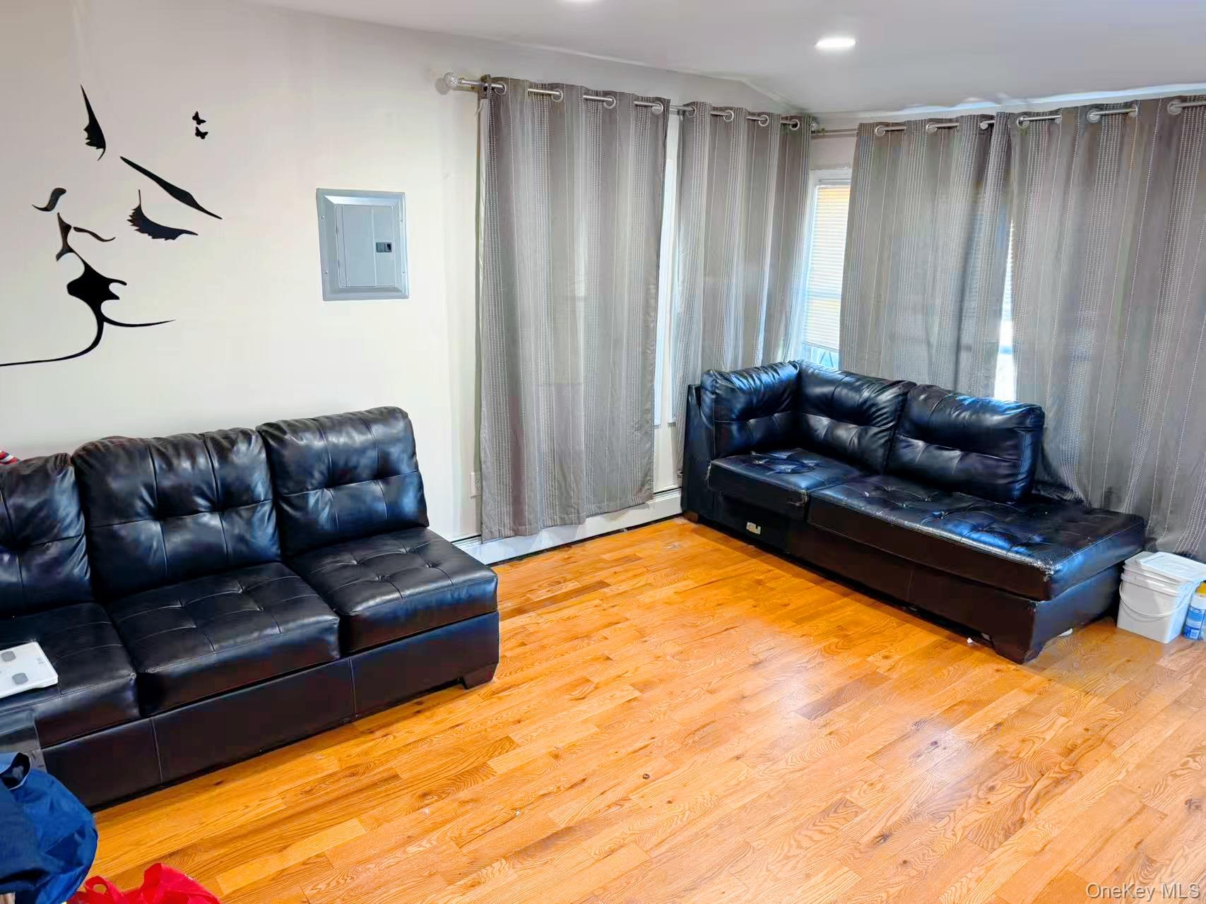 #4 photo, 22126 106th Avenue, Queens Village , NY 11429