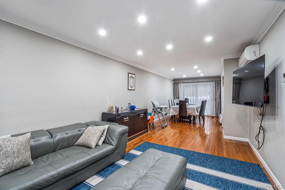 #3 photo, 95-25 67 Avenue, Rego Park , NY 11374