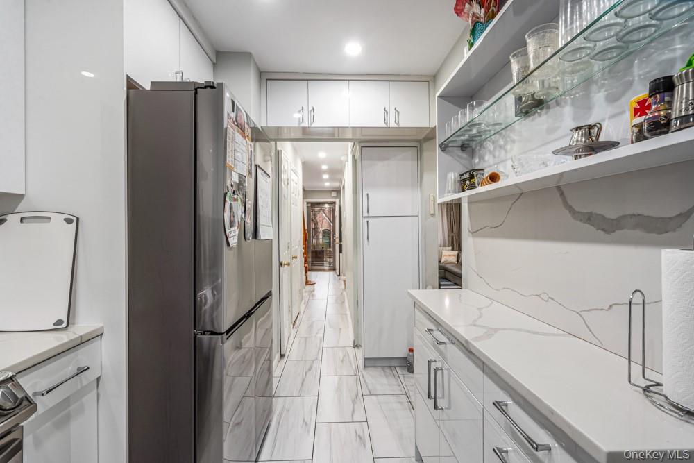 #8 photo, 95-25 67 Avenue, Rego Park , NY 11374