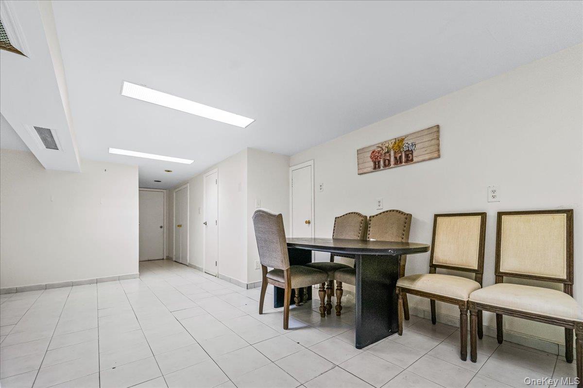 #15 photo, 150-02 78th Road, Flushing , NY 11367