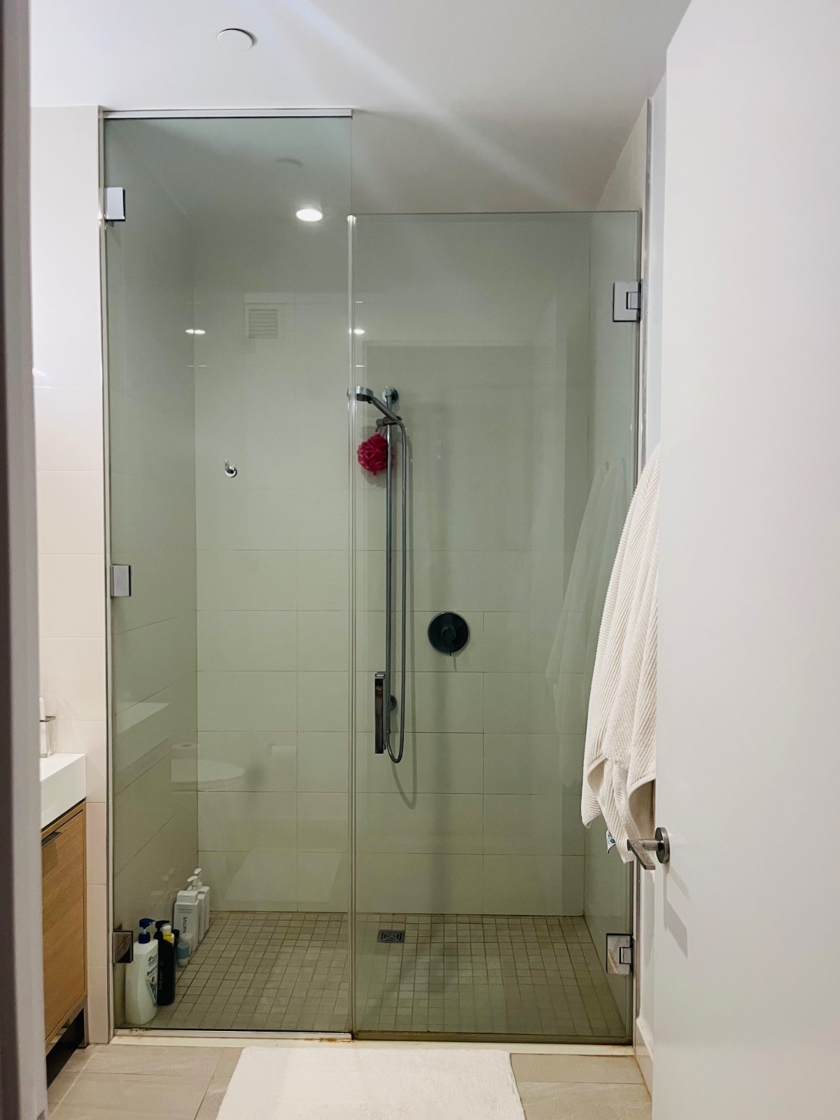 #11 photo, 180 Water Street, #2201, New York , NY 10038