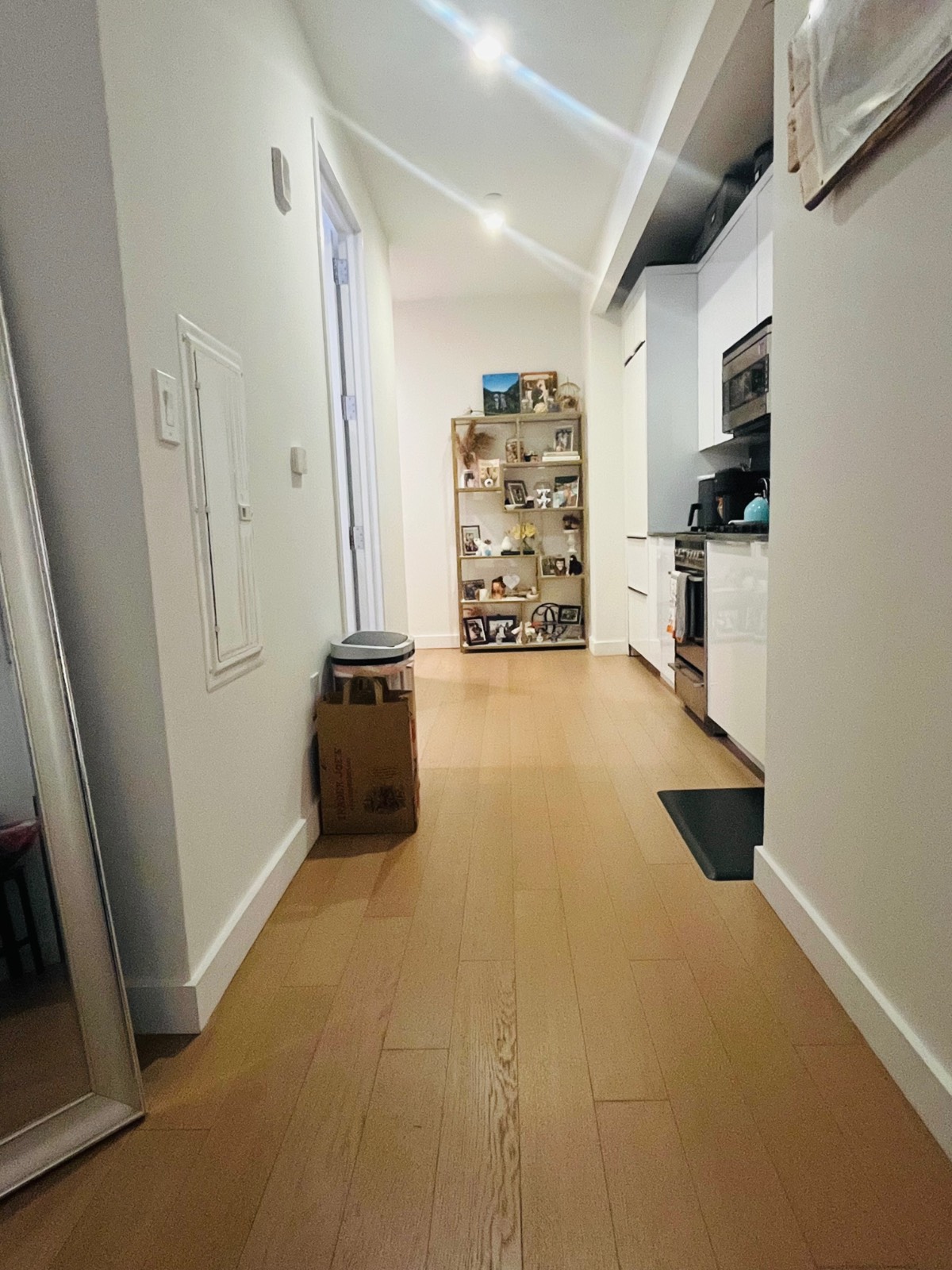 #13 photo, 180 Water Street, #2201, New York , NY 10038