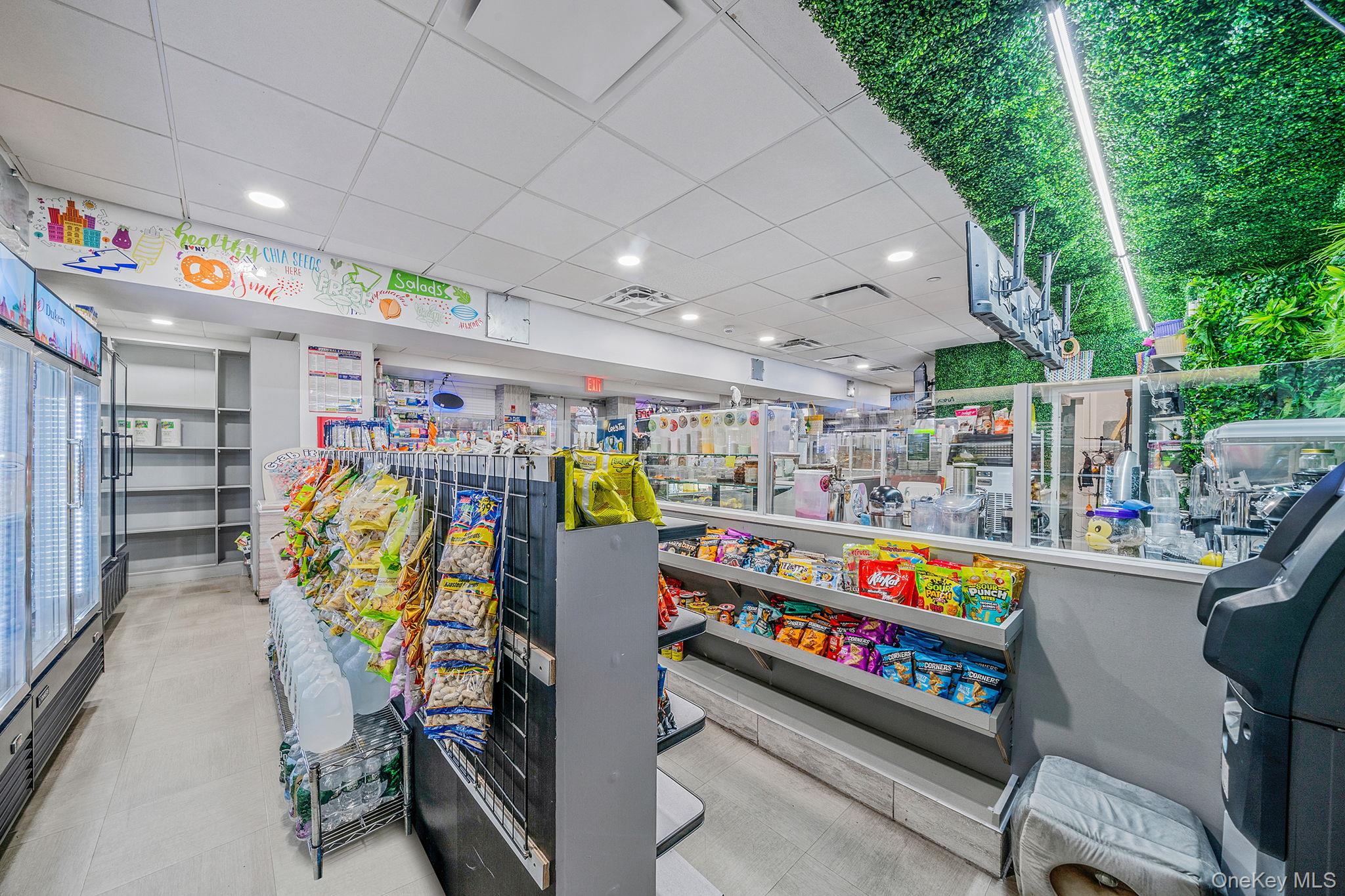 #19 photo, 6469 Broadway, Bronx , NY 10471