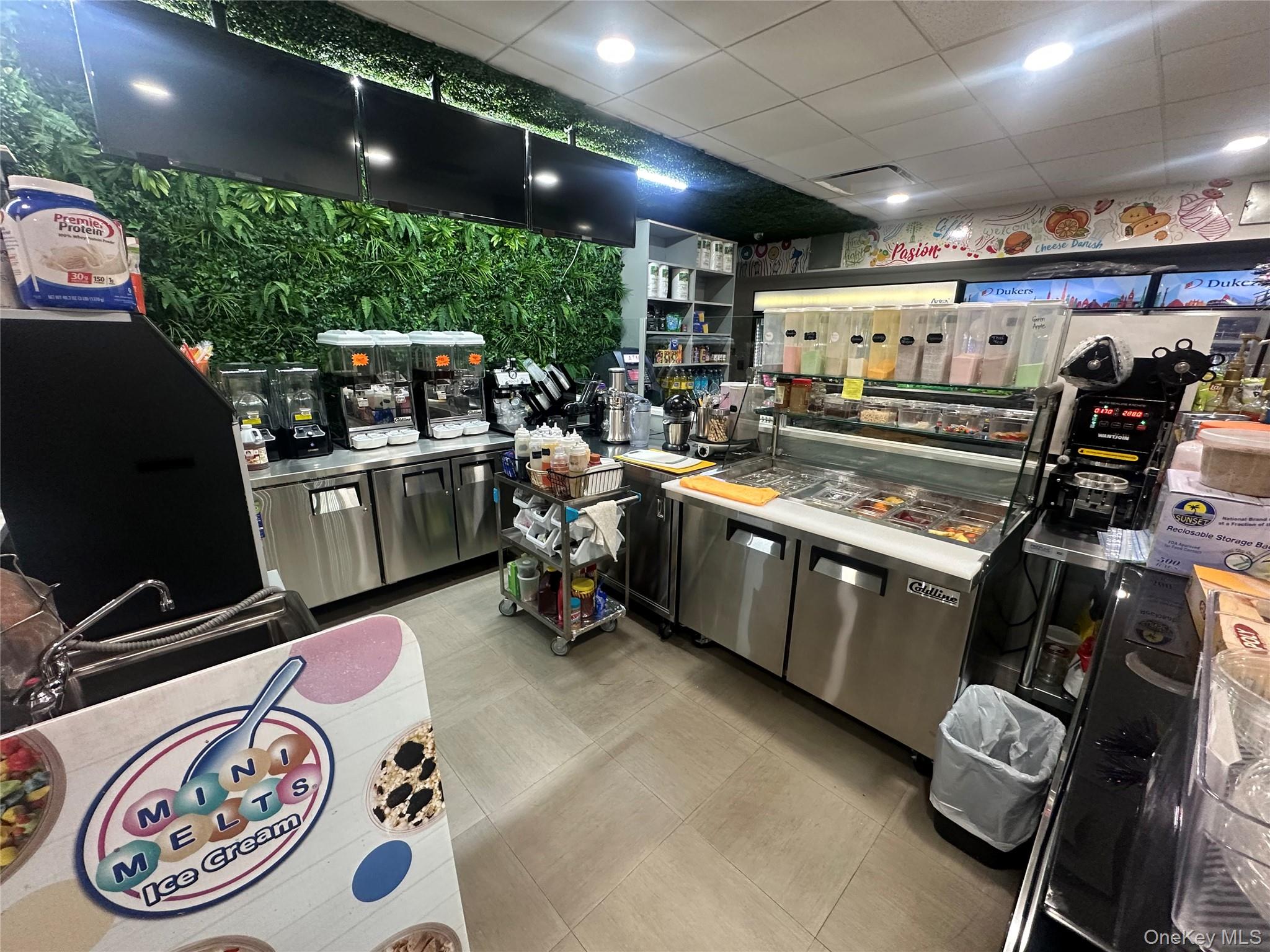 #6 photo, 6469 Broadway, Bronx , NY 10471