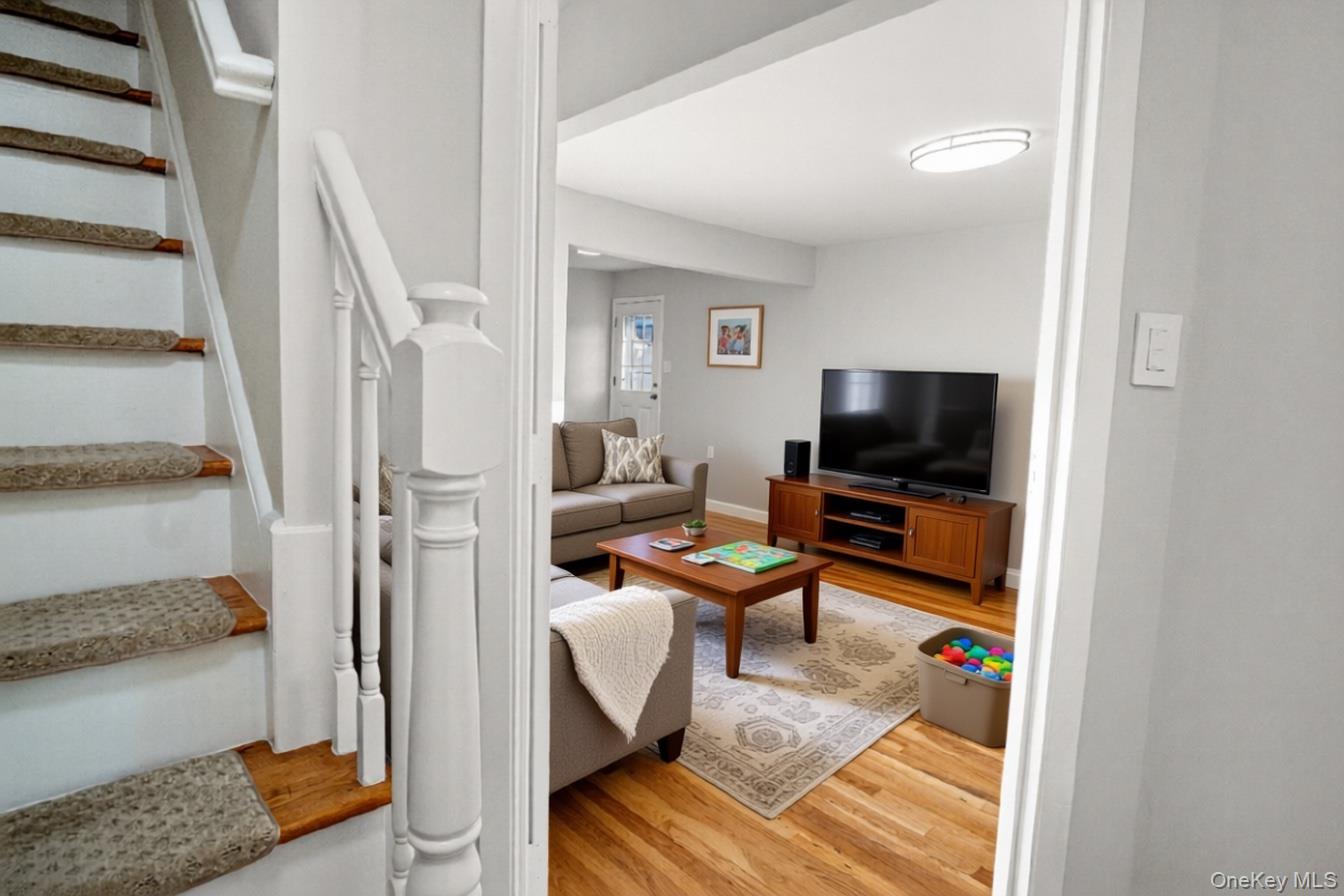 #4 photo, 1000 Cleveland Street, Uniondale , NY 11553