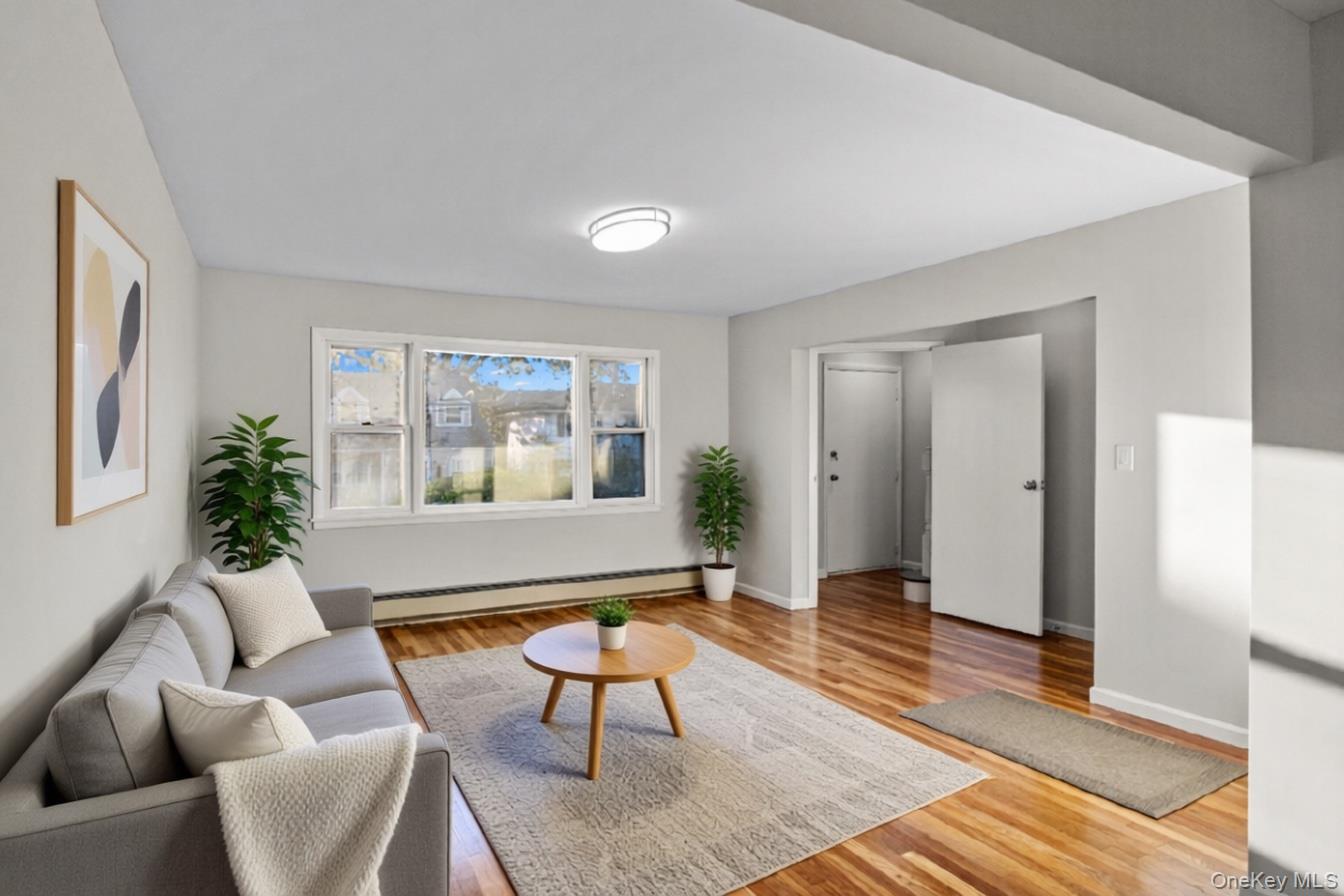 #5 photo, 1000 Cleveland Street, Uniondale , NY 11553