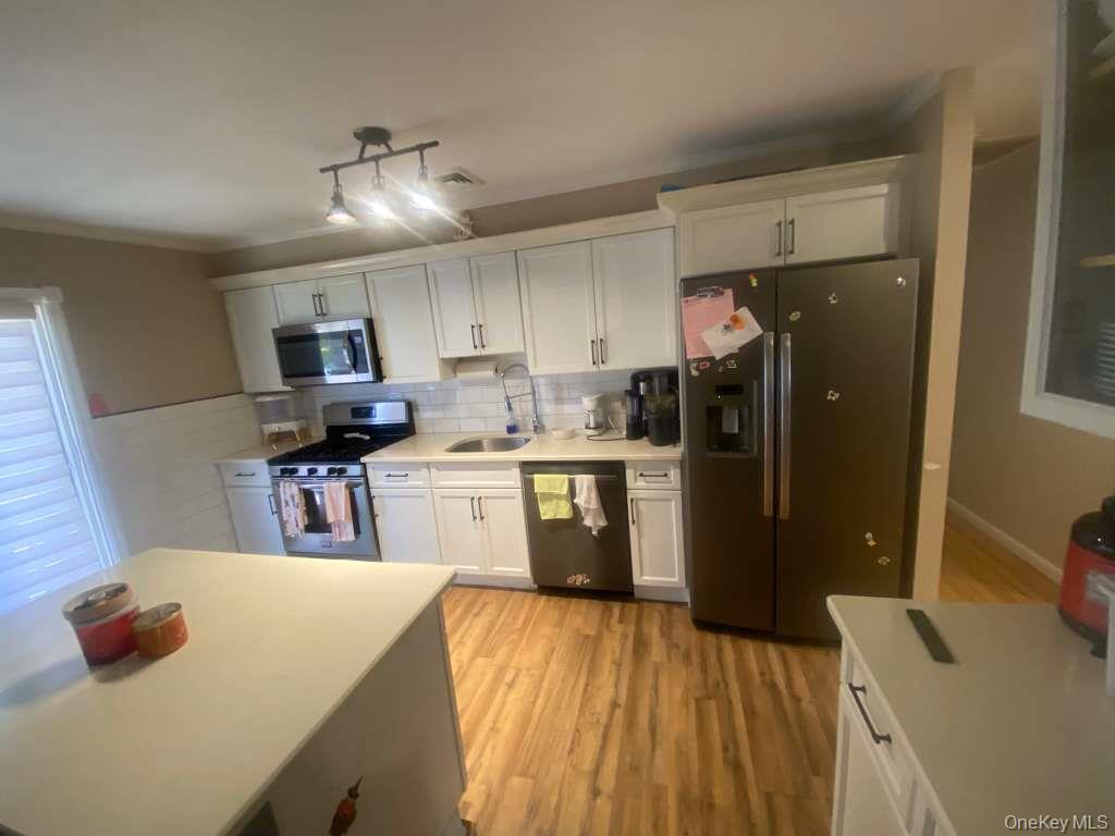 #8 photo, 15 Wenmore Lane, Port Jefferson Station , NY 11776