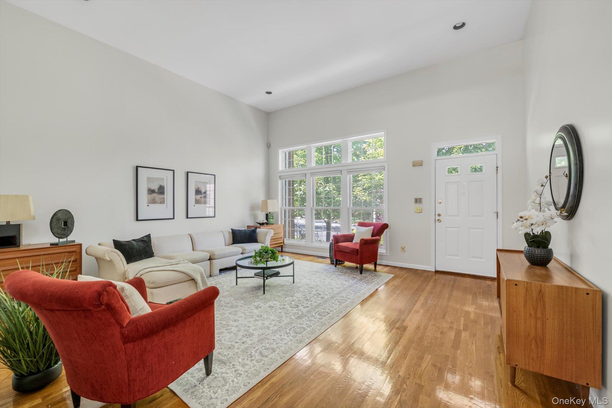 #2 photo, 62 Marjorie Court, Manhasset , NY 11030