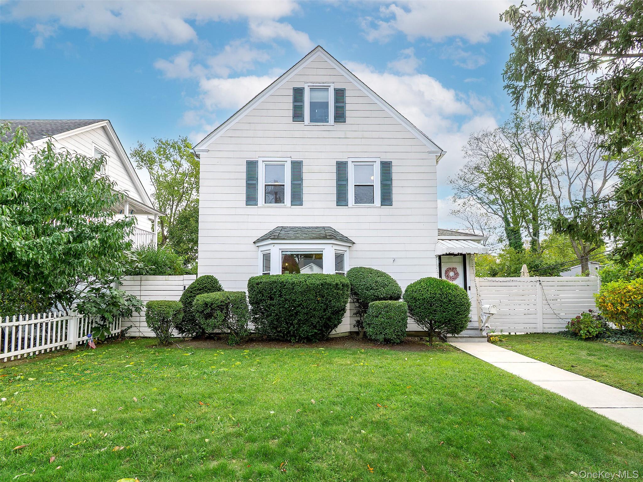 #1 photo, 106 McLoughlin Street, Glen Cove , NY 11542