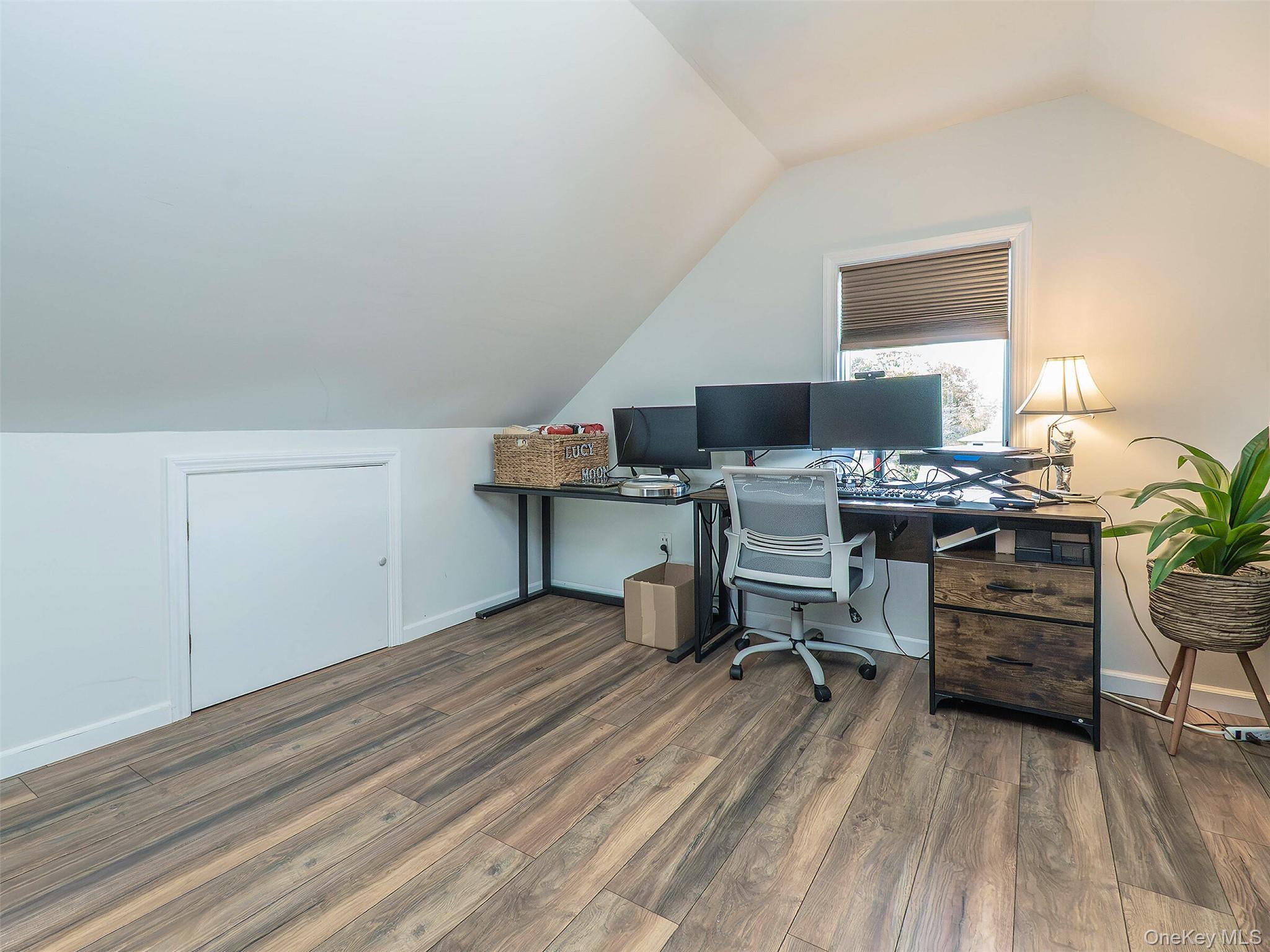 #19 photo, 106 McLoughlin Street, Glen Cove , NY 11542