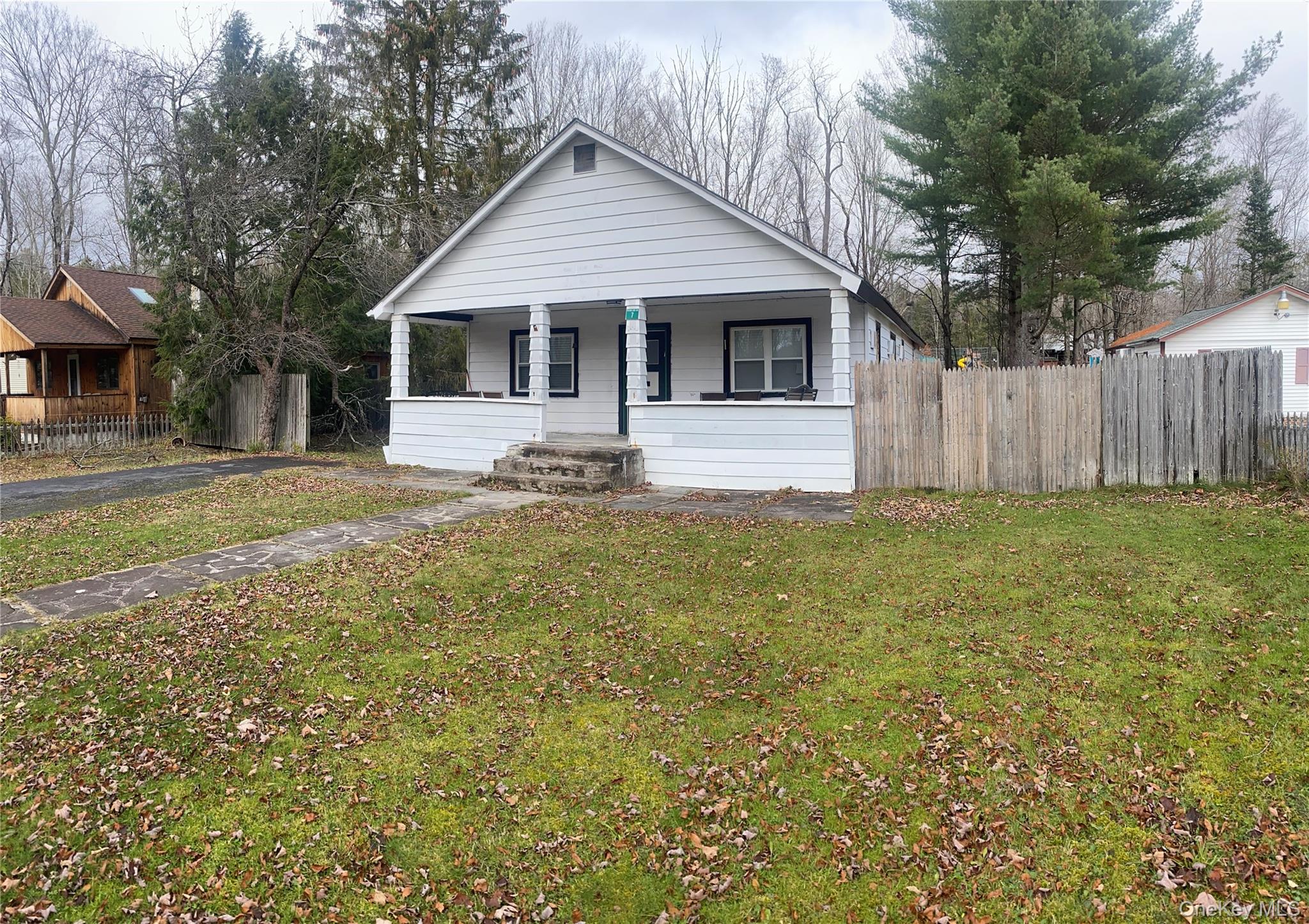 #1 photo, 7 Sylvan Side Avenue, Tannersville , NY 12485