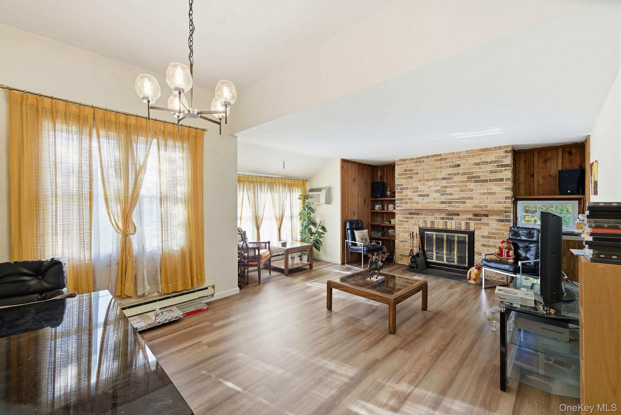 #11 photo, 602 Holly Stream Court, Brewster , NY 10509