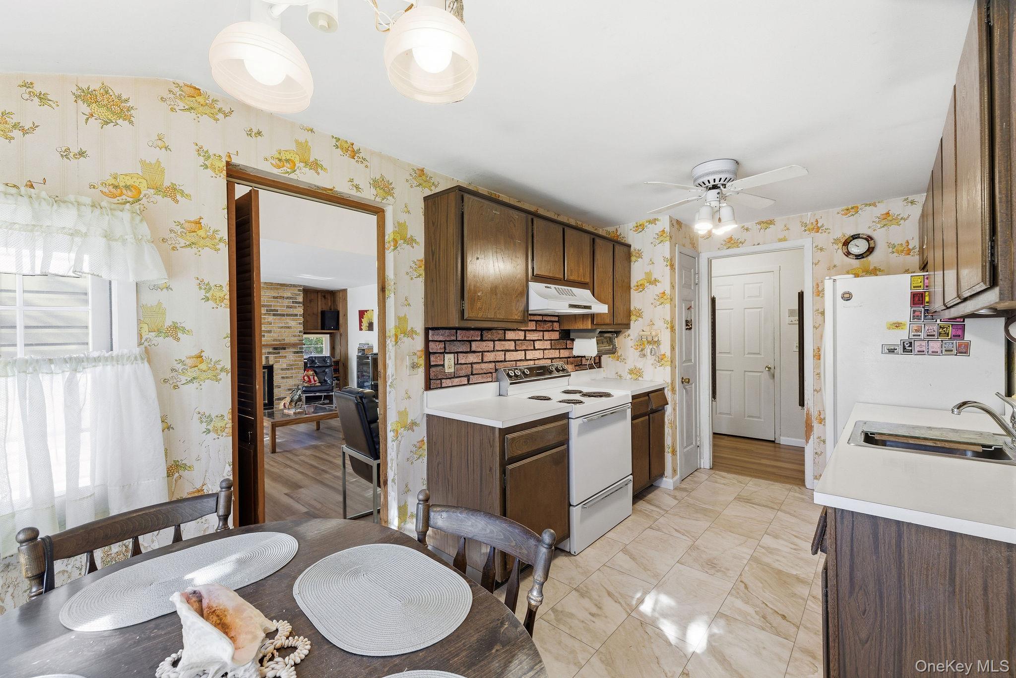 #9 photo, 602 Holly Stream Court, Brewster , NY 10509