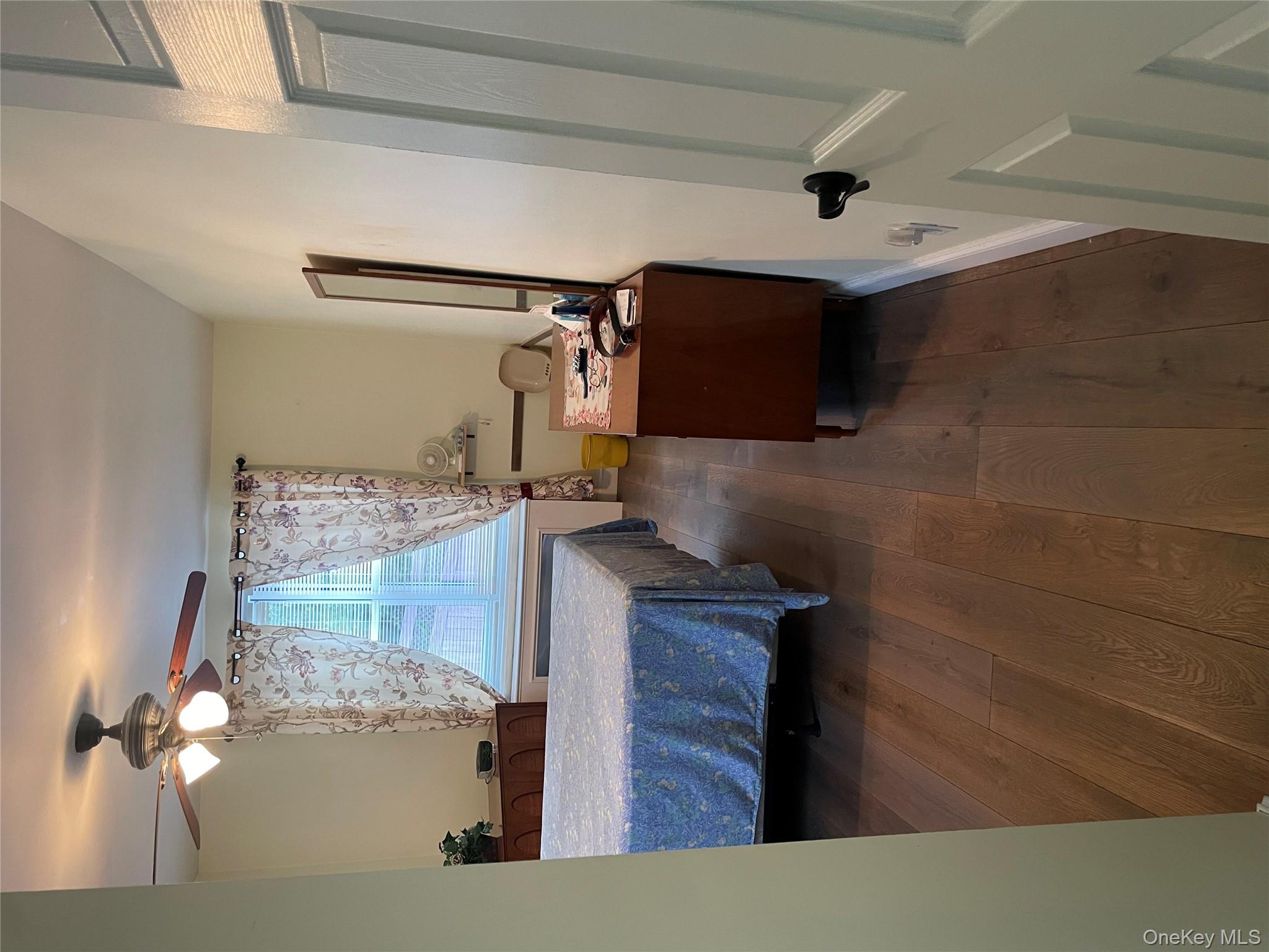 #11 photo, 1296 Midland Avenue, Yonkers , NY 10704