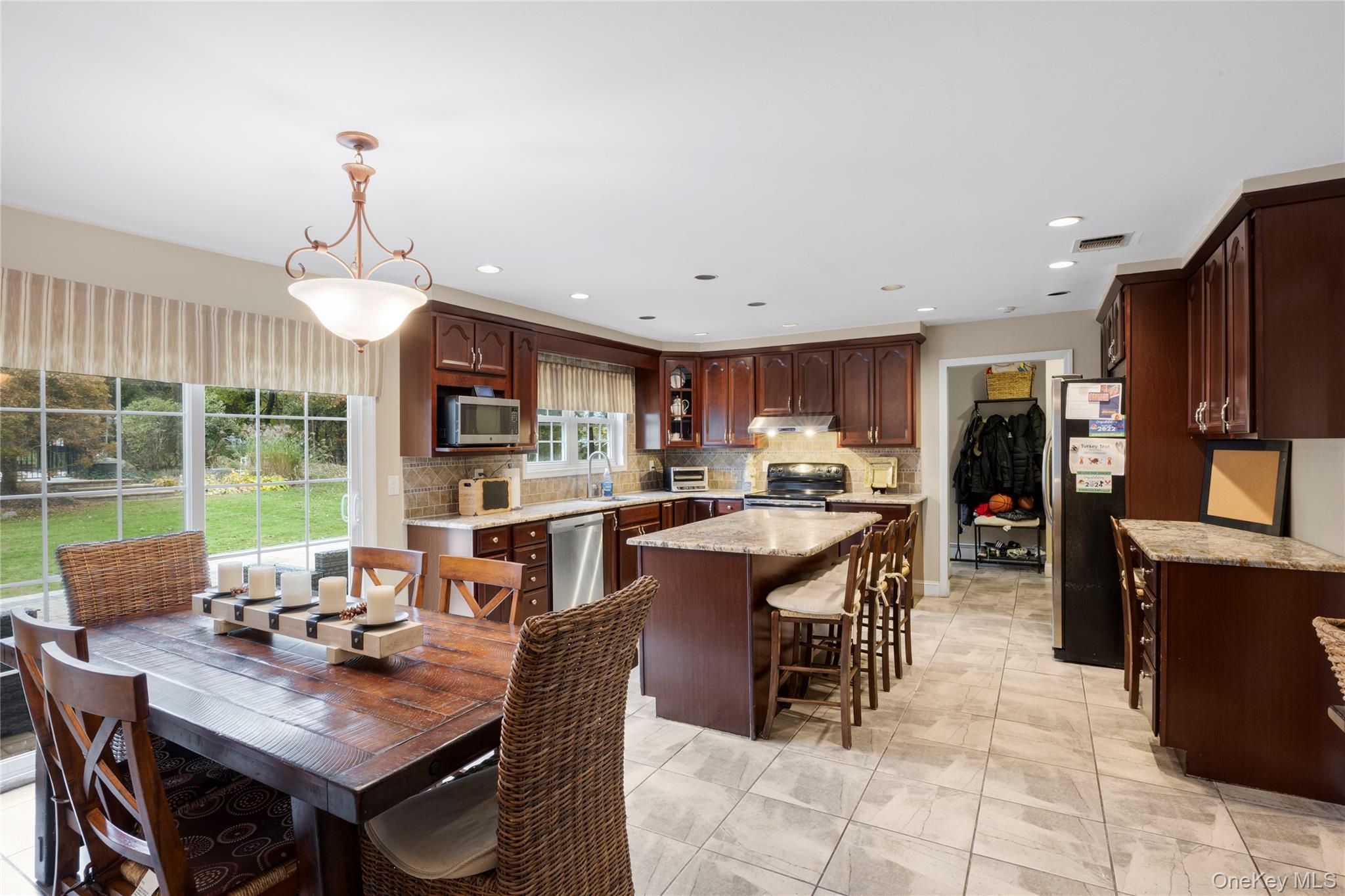 #17 photo, 37 Peppermill Lane, Dix Hills , NY 11746