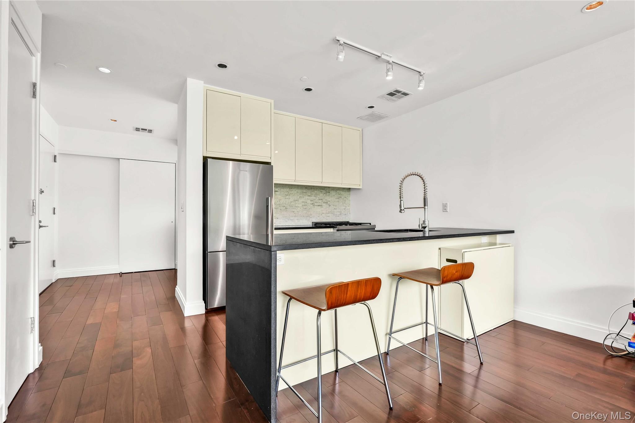 #18 photo, 185 Ocean Avenue, Brooklyn , NY 11225