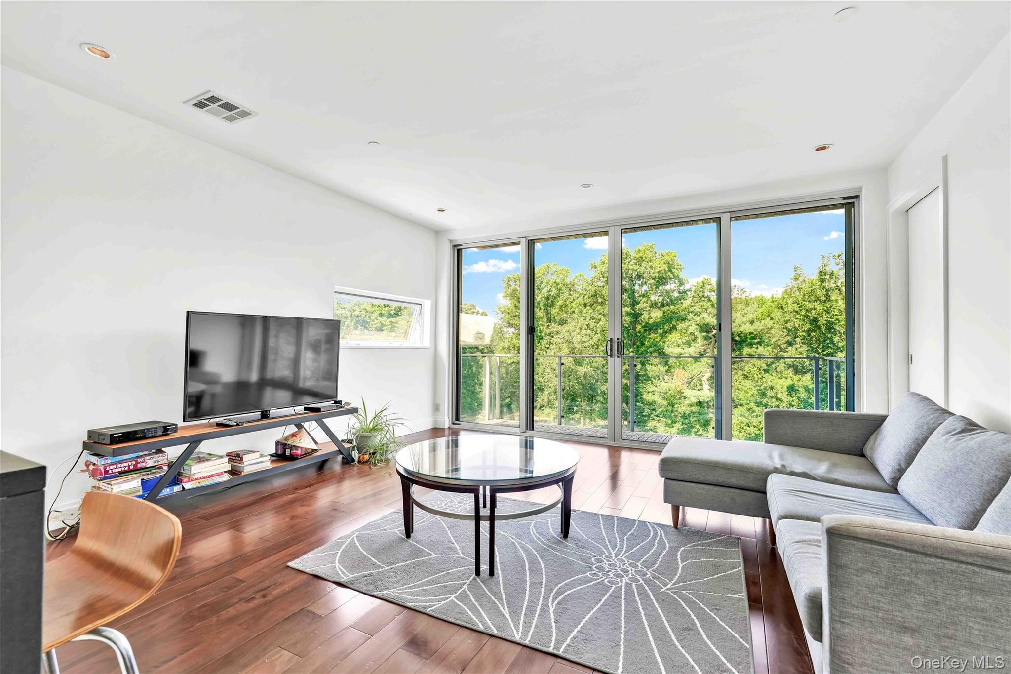 #4 photo, 185 Ocean Avenue, Brooklyn , NY 11225