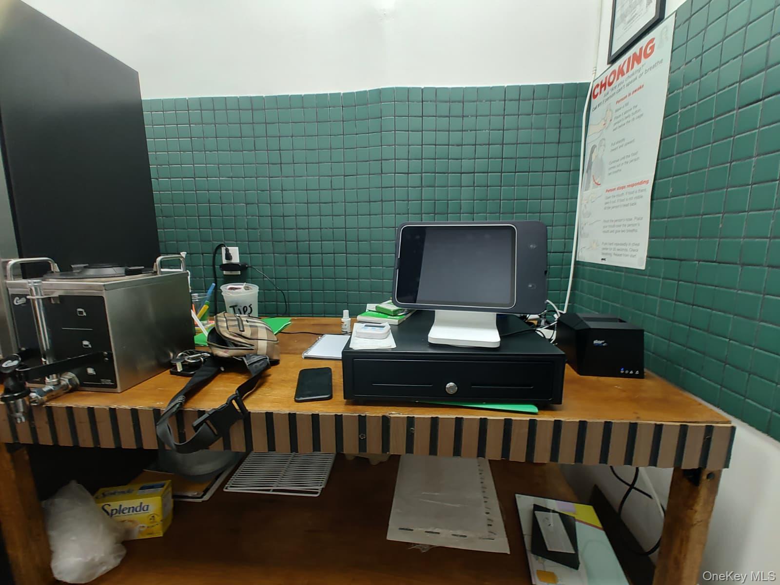 #6 photo, 41-02A Green Point Avenue, Astoria , NY 11104