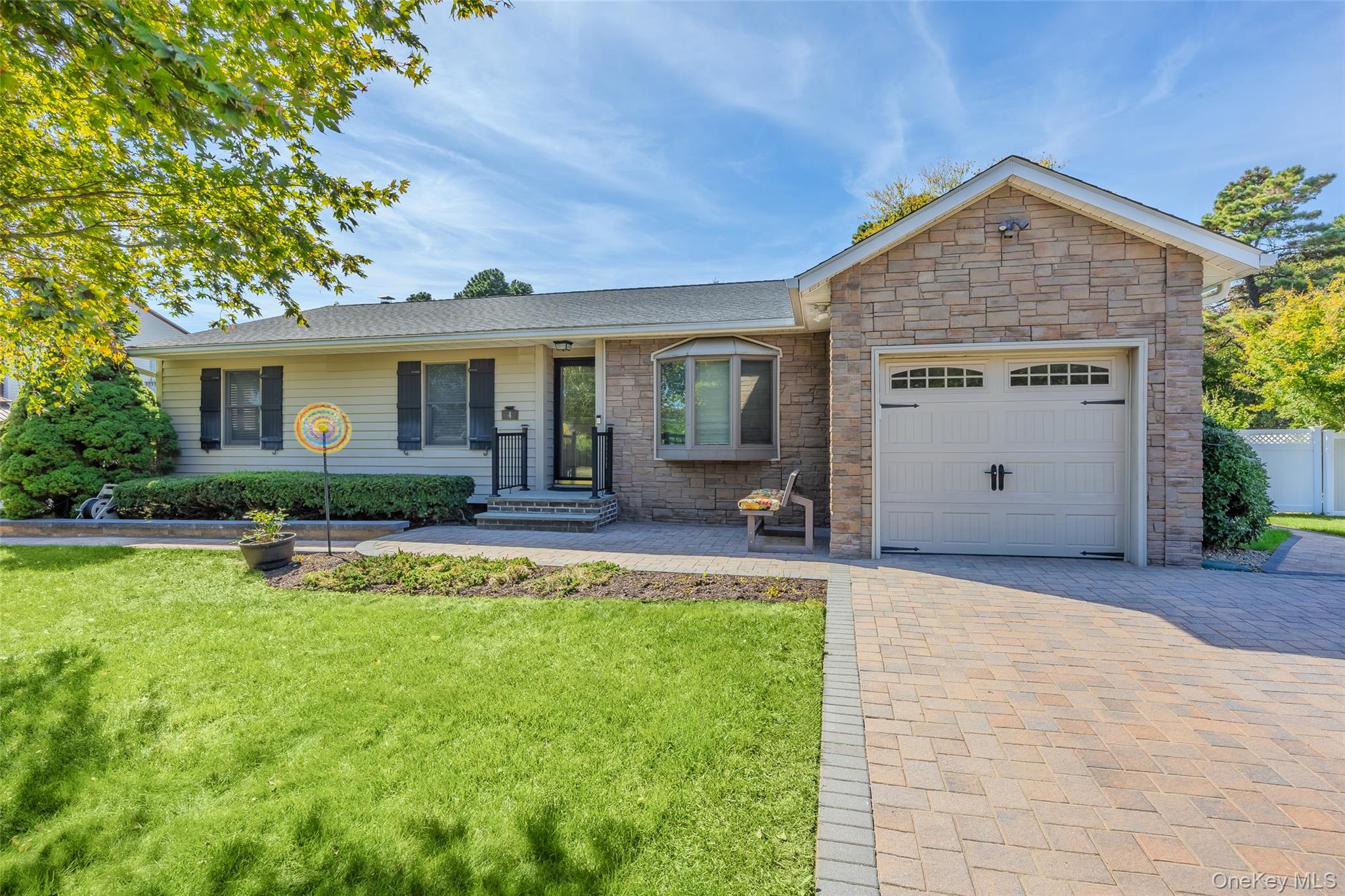 #1 photo, 4 Lisa Court, Medford , NY 11763