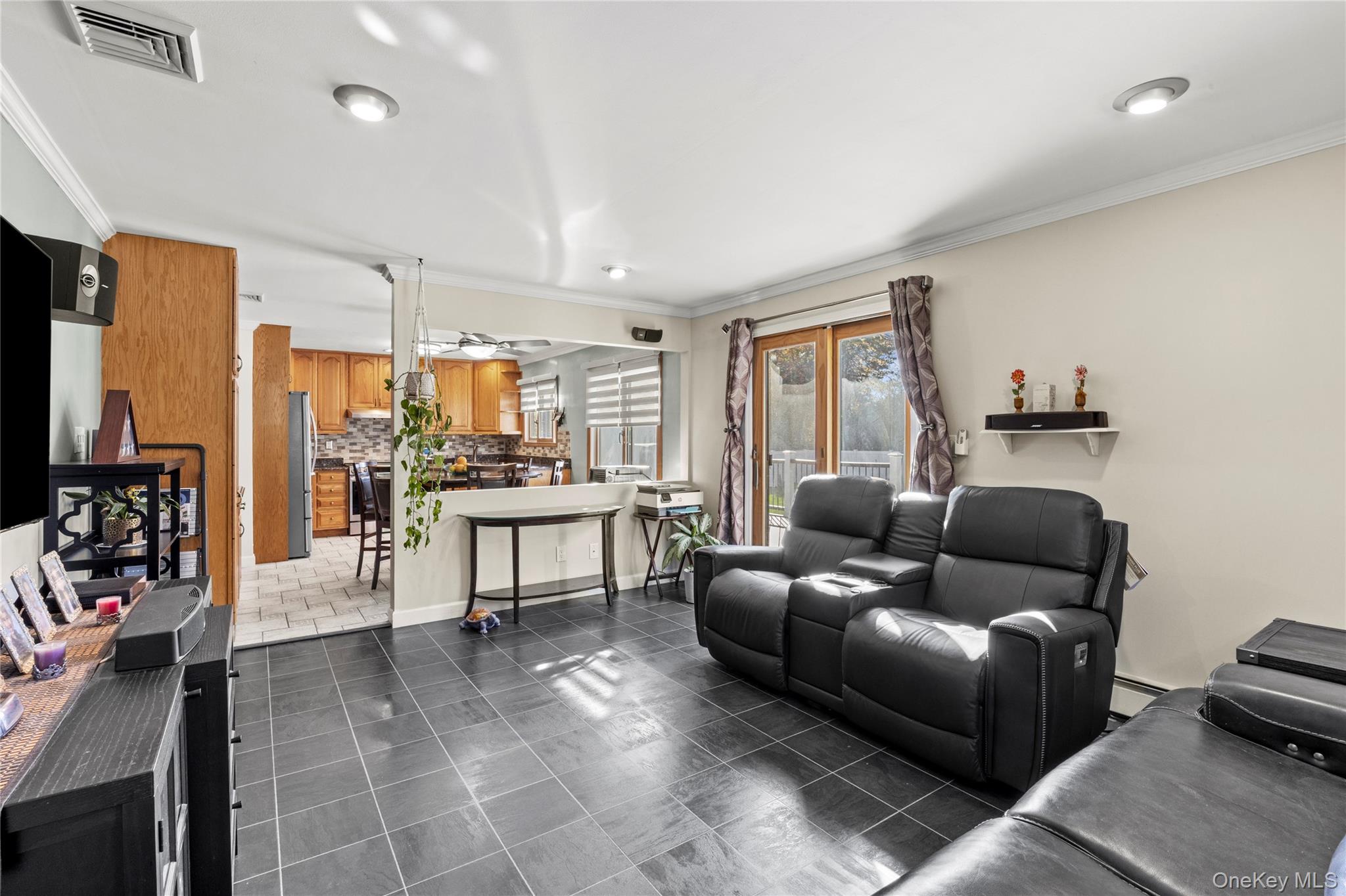 #10 photo, 4 Lisa Court, Medford , NY 11763