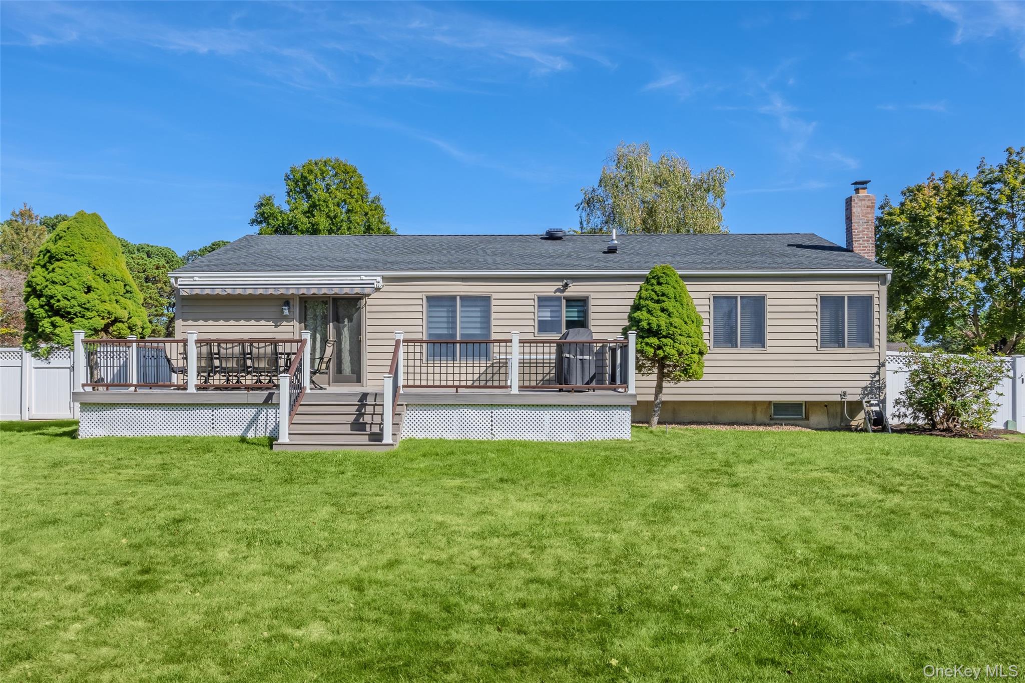 #16 photo, 4 Lisa Court, Medford , NY 11763