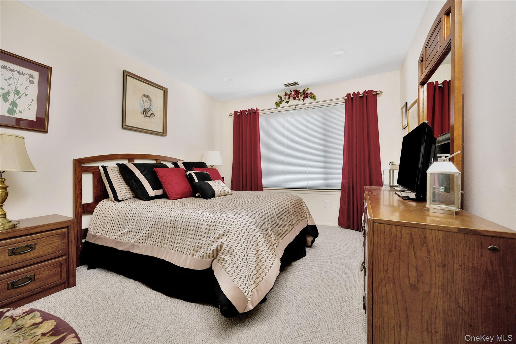 #11 photo, 4 Stanford Court, Wantagh , NY 11793