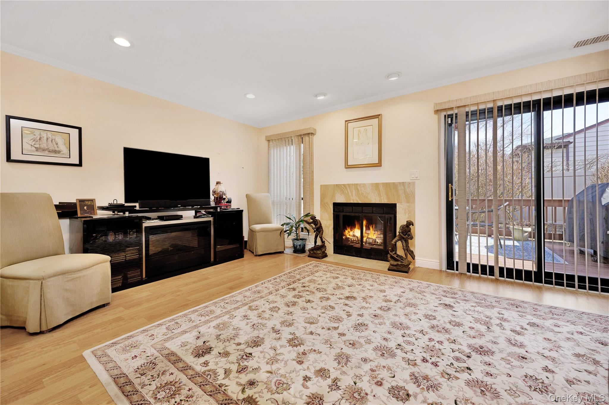 #4 photo, 4 Stanford Court, Wantagh , NY 11793