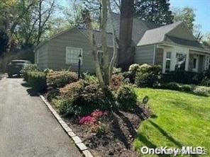 #1 photo, 41 woodbine Road, East Hills , NY 11577