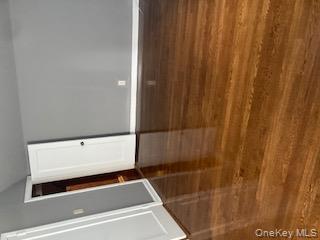 #14 photo, 41 woodbine Road, East Hills , NY 11577