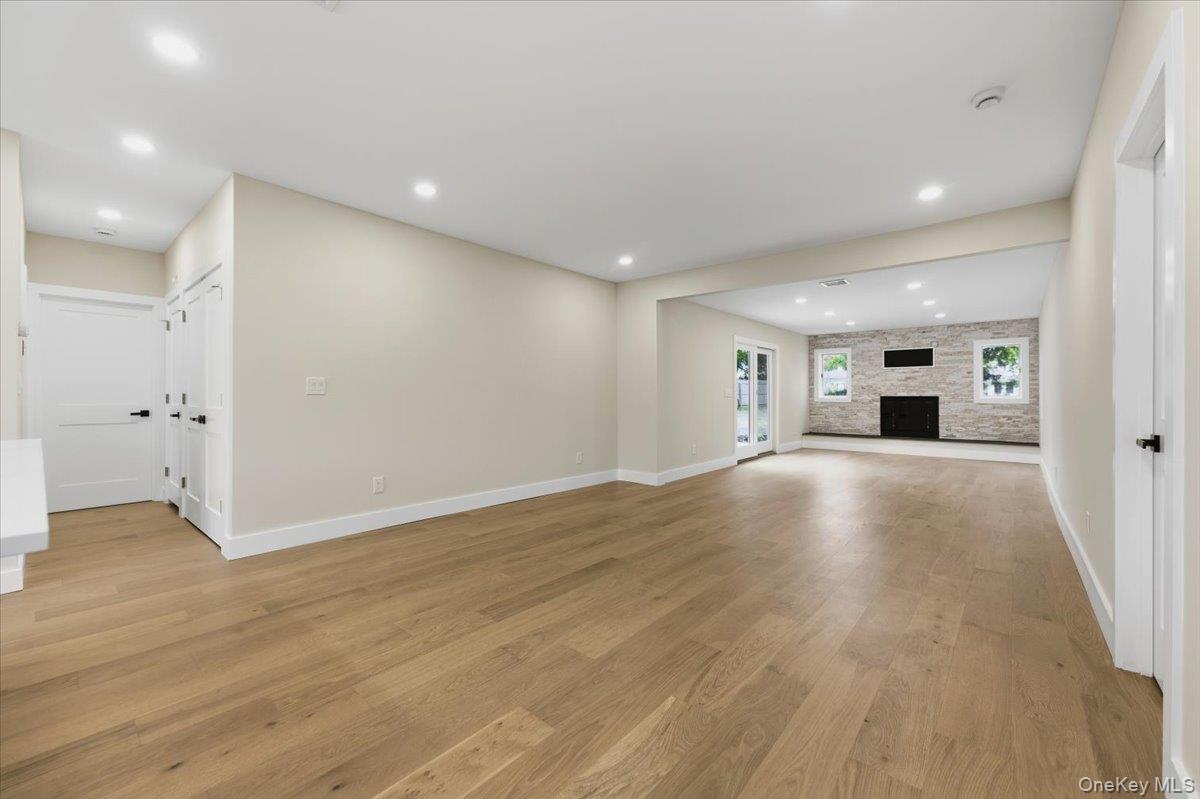 #10 photo, 7 Hoover Lane, Bethpage , NY 11714