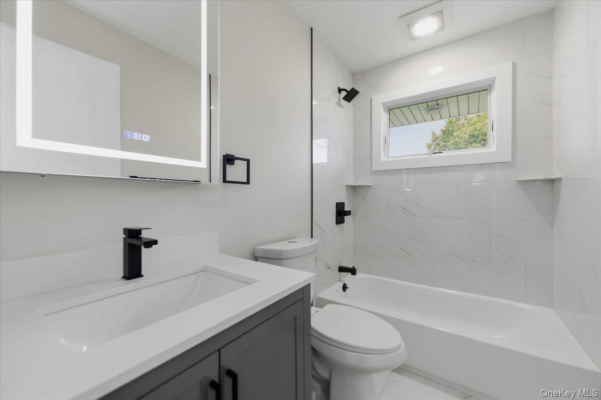 #20 photo, 7 Hoover Lane, Bethpage , NY 11714