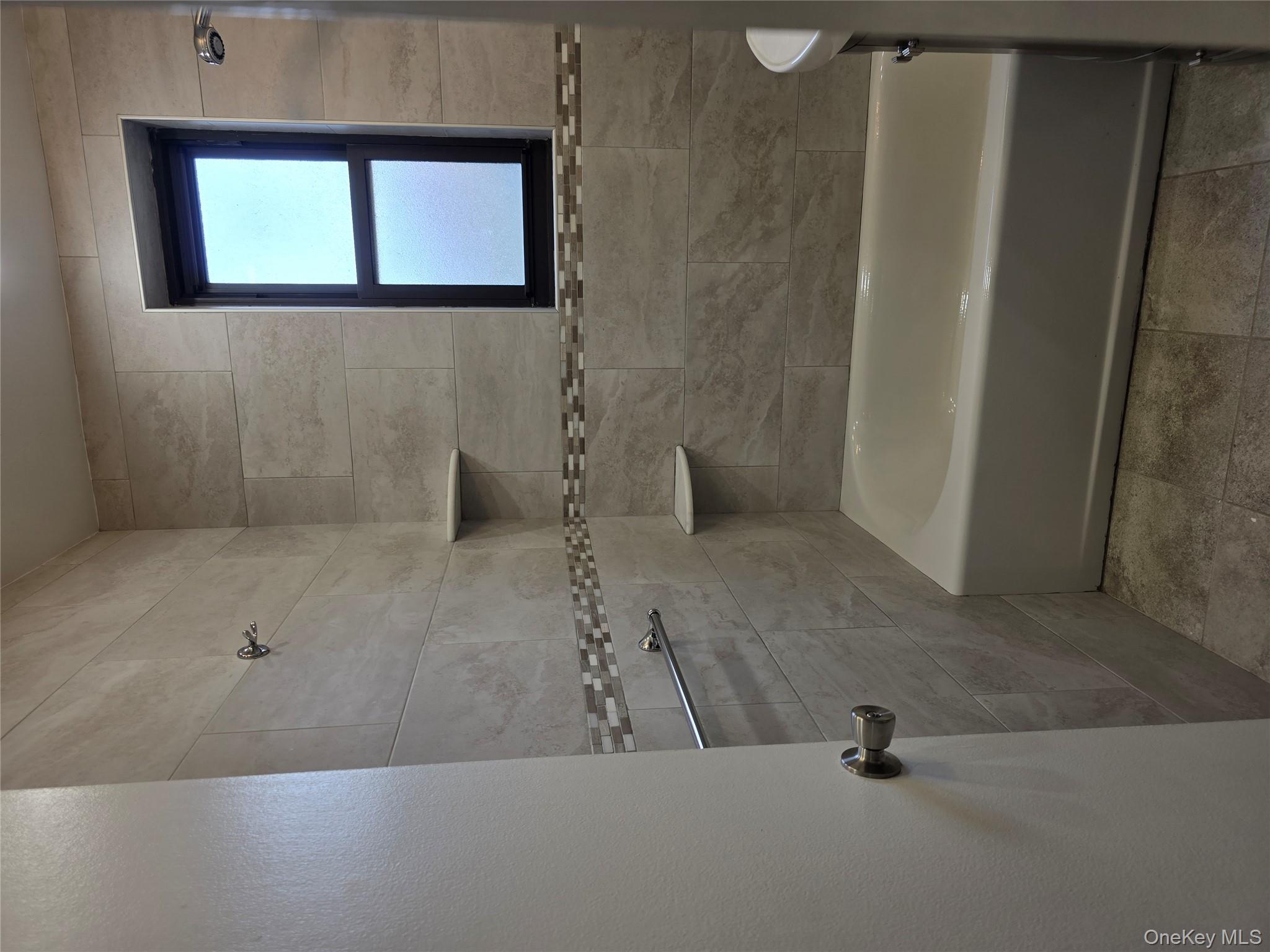 #13 photo, 84-01 Main Street, Briarwood , NY 11435