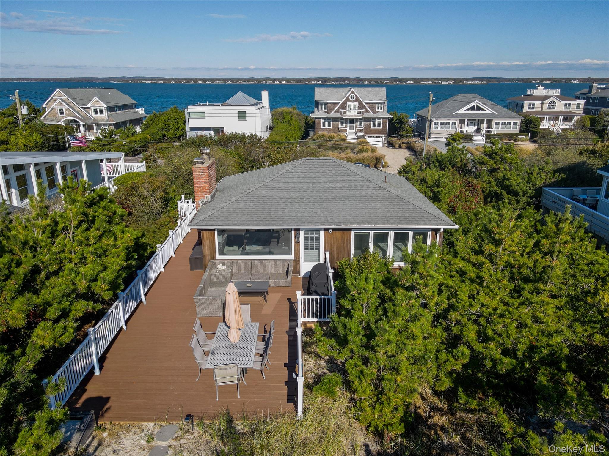 #15 photo, 645 Dune Road, Westhampton , NY 11977