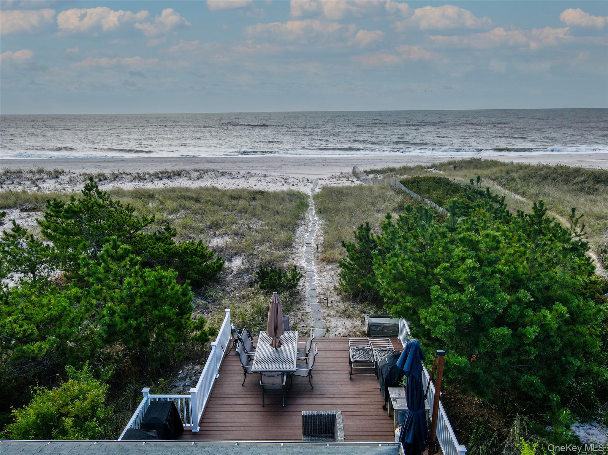 #5 photo, 645 Dune Road, Westhampton , NY 11977