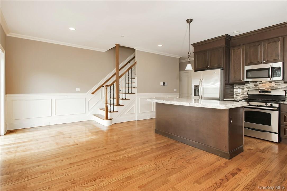 #6 photo, 150 Crotona Avenue, Harrison , NY 10528