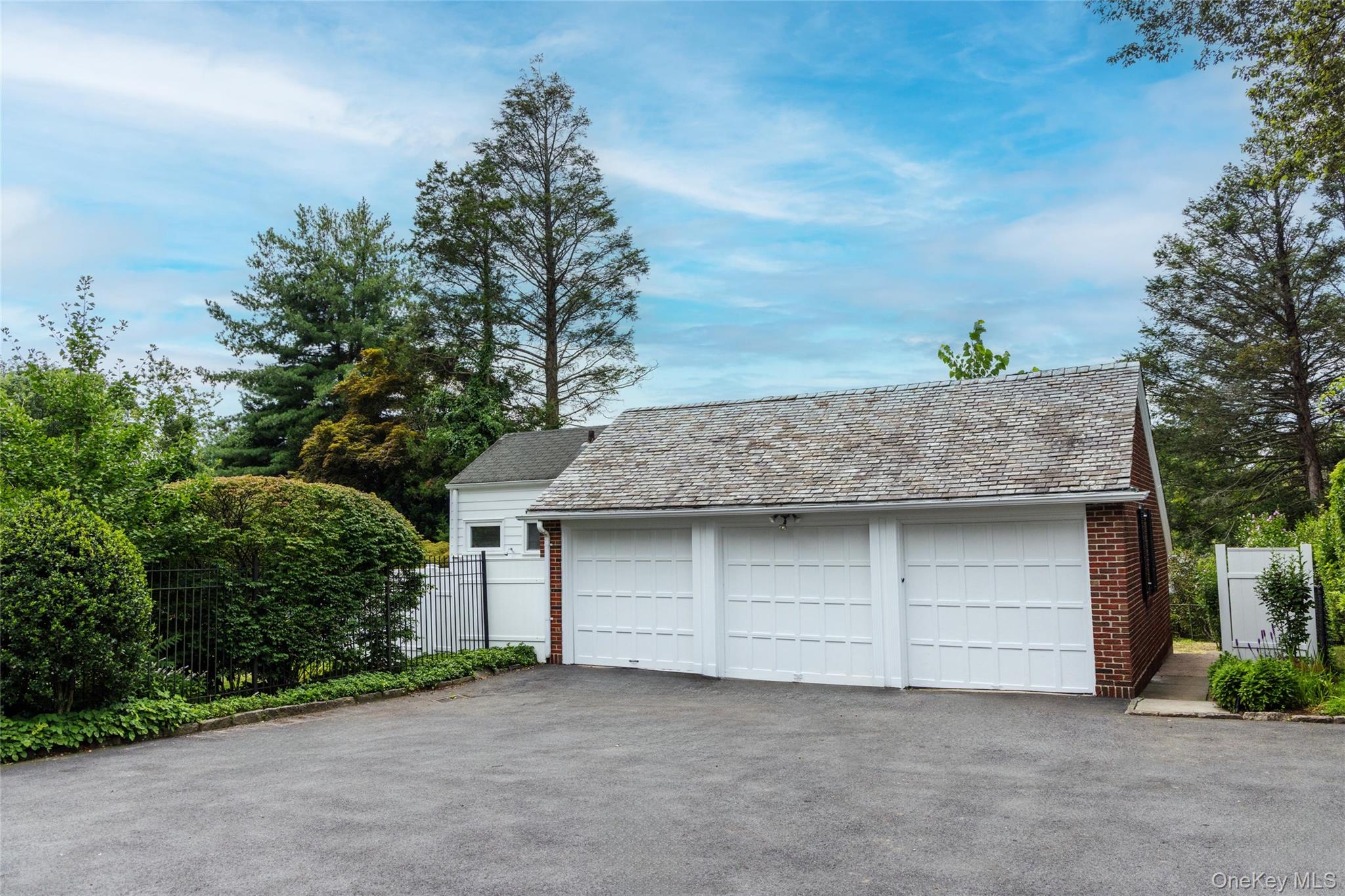 #11 photo, 9 Oxford Road, White Plains , NY 10605