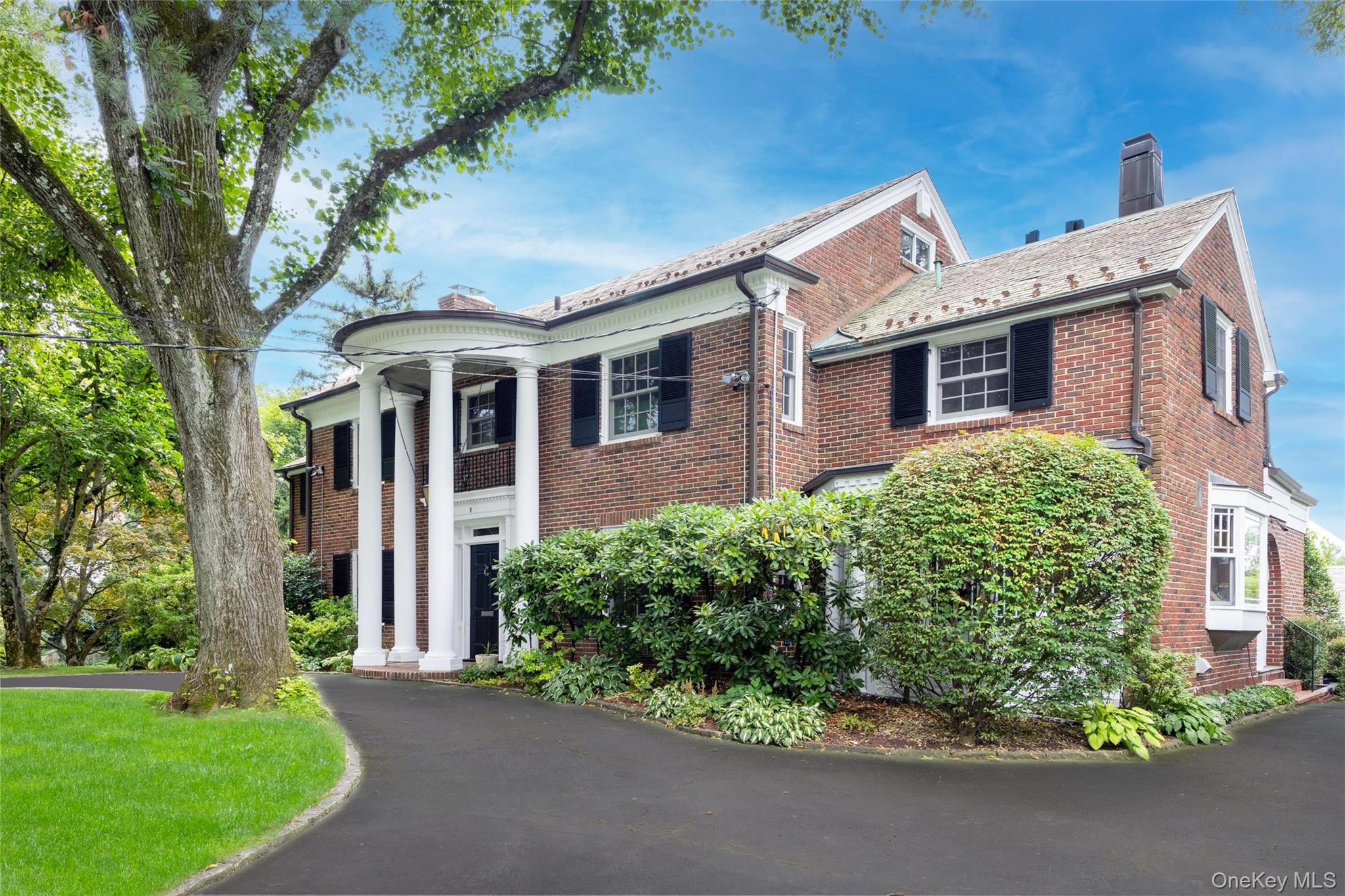 #3 photo, 9 Oxford Road, White Plains , NY 10605