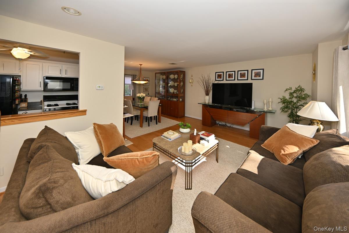 #14 photo, 13 Meadowlark Circle, Peekskill , NY 10566