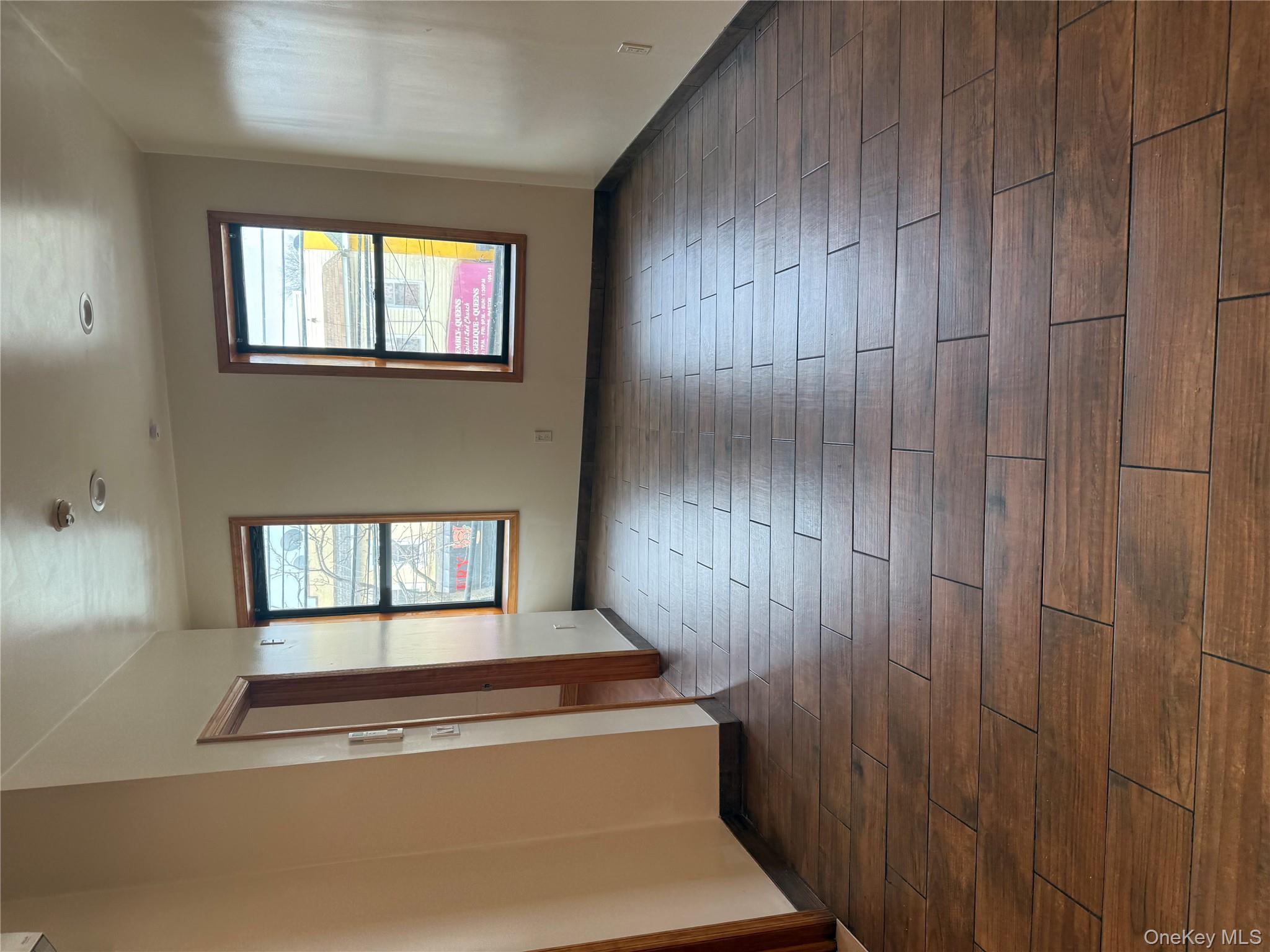 #4 photo, 109-13 Farmers Boulevard, Saint Albans , NY 11412