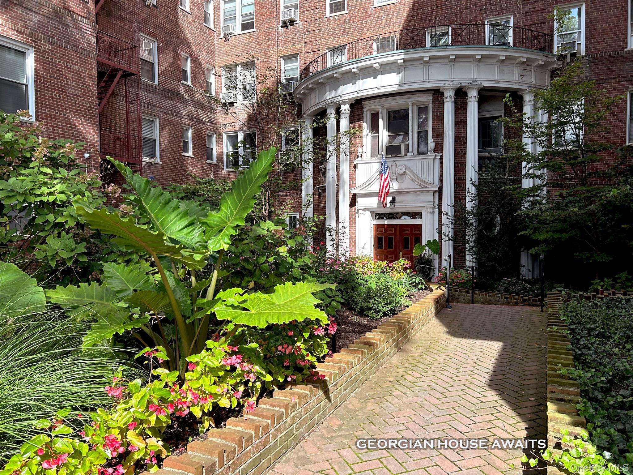 #1 photo, 118-11 84 Avenue 118-11 84 Avenue, Kew Gardens , NY 11415