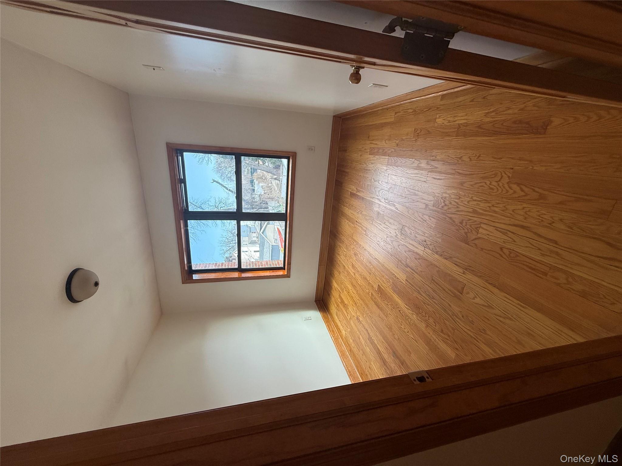 #4 photo, 109-11 Farmers Boulevard, Saint Albans , NY 11412