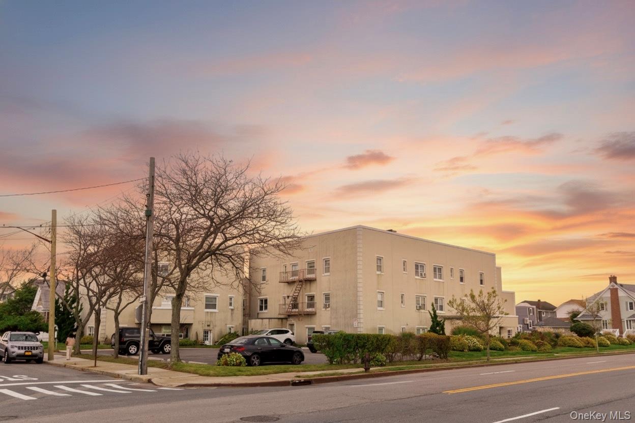 #1 photo, 525 Beach 138th Street, Belle Harbor , NY 11694