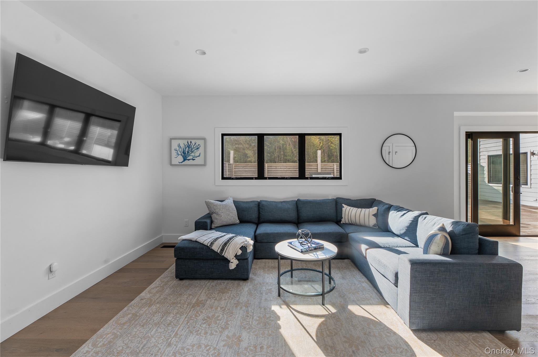 #4 photo, 31 Atlantic Avenue, Seaview , NY 11770