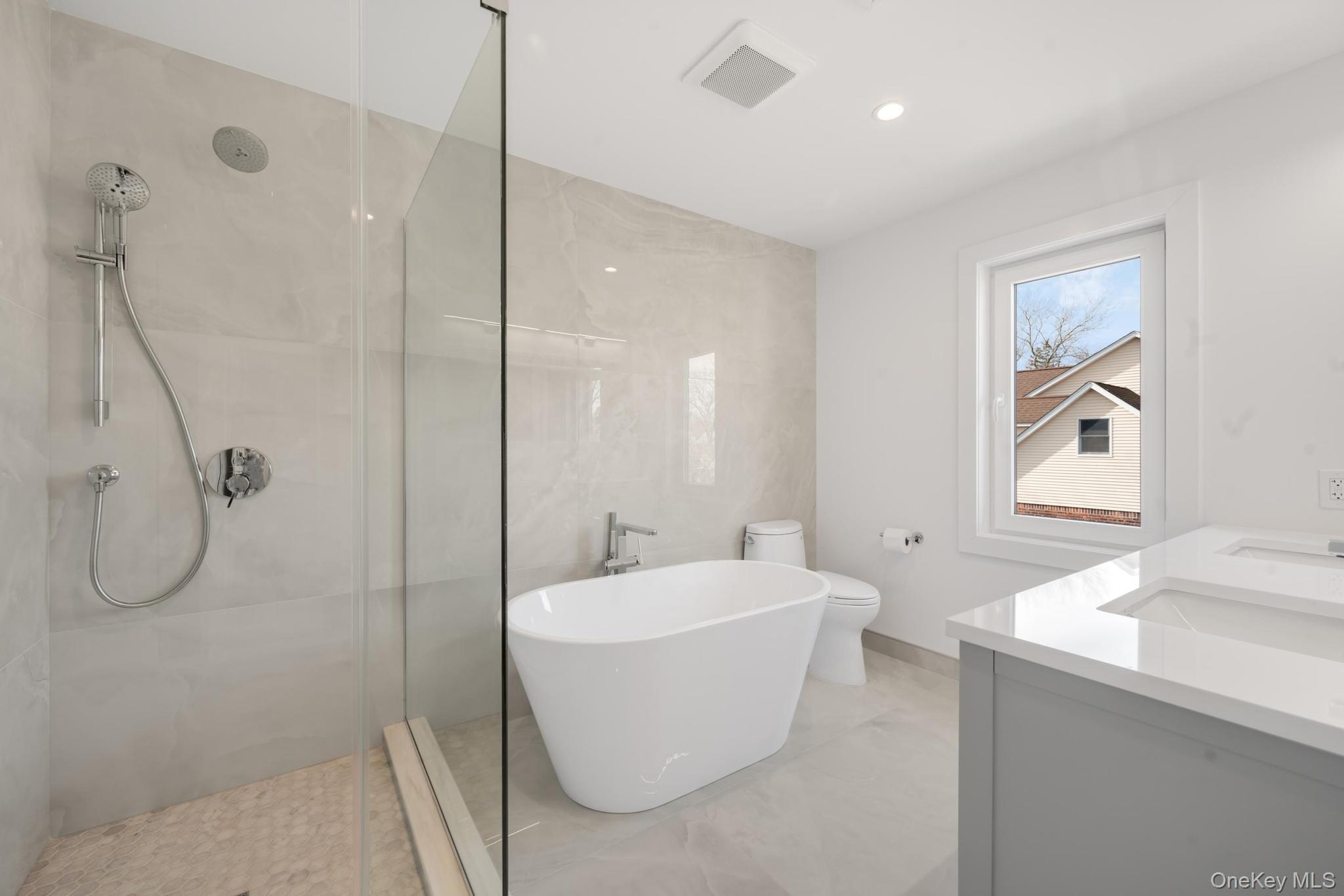 #14 photo, 100 Elberta Drive, East Northport , NY 11731