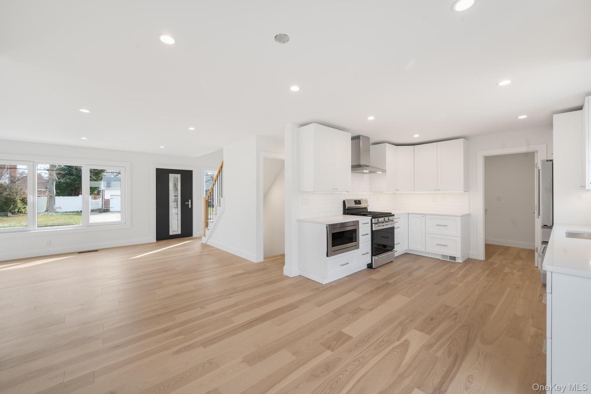 #2 photo, 100 Elberta Drive, East Northport , NY 11731