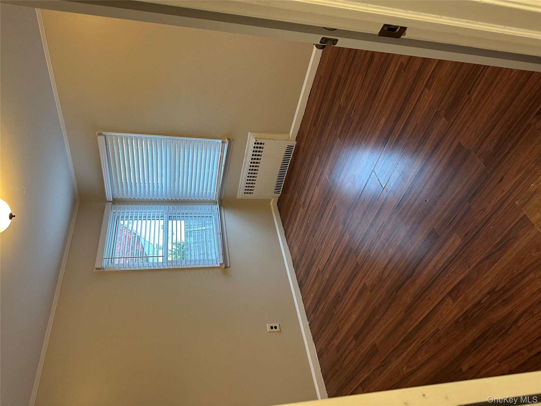 #10 photo, 113 Barnum St, West Babylon , NY 11704