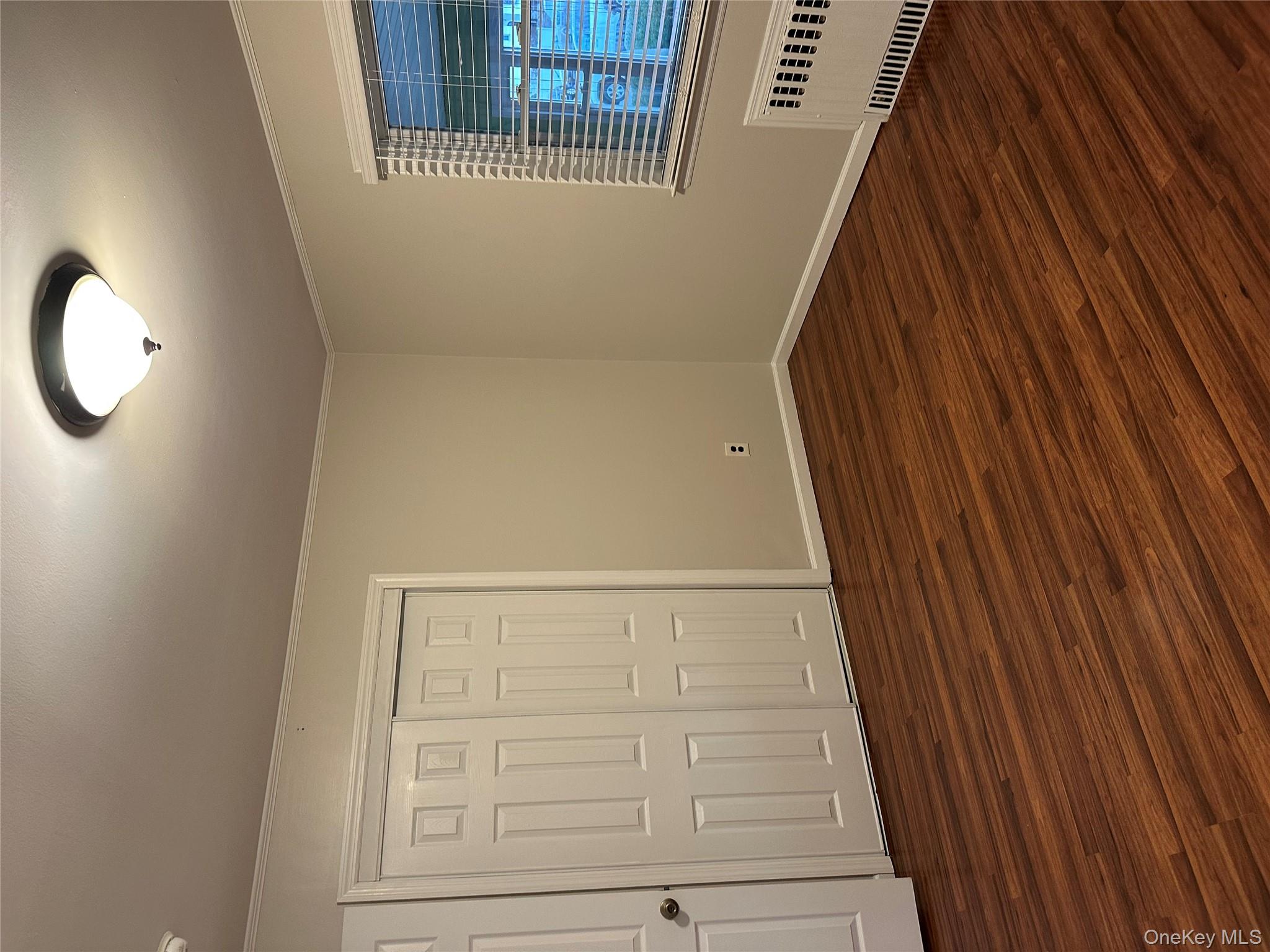 #12 photo, 113 Barnum St, West Babylon , NY 11704