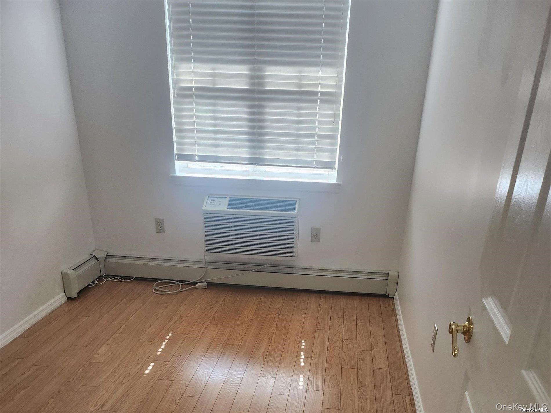 #4 photo, 82-74 Country Pointe Circle, Queens Village , NY 11427