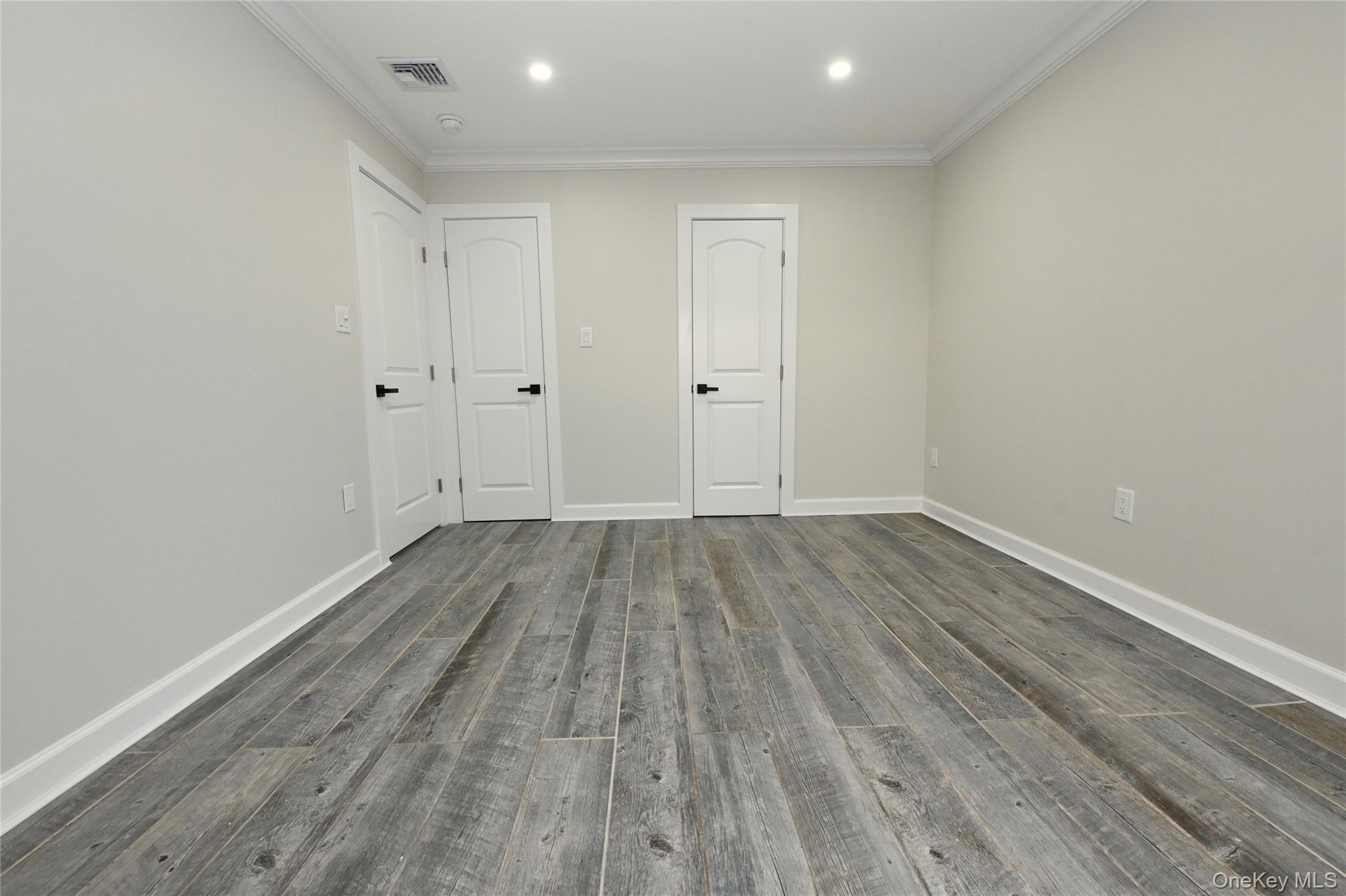 #11 photo, 11 Bayview Avenue, Lawrence , NY 11559